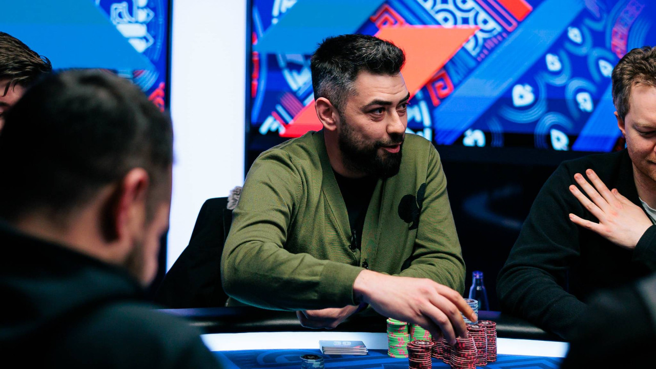 Un Paul Adrian Runcan desatado llega líder al último día de competición del Main Event