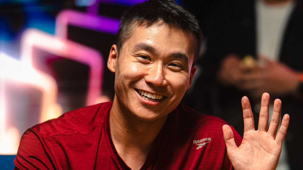 Ethan Yau lidera el $200k Triton Invitational con Adrián Mateos en la media y Steve Enríquez corto