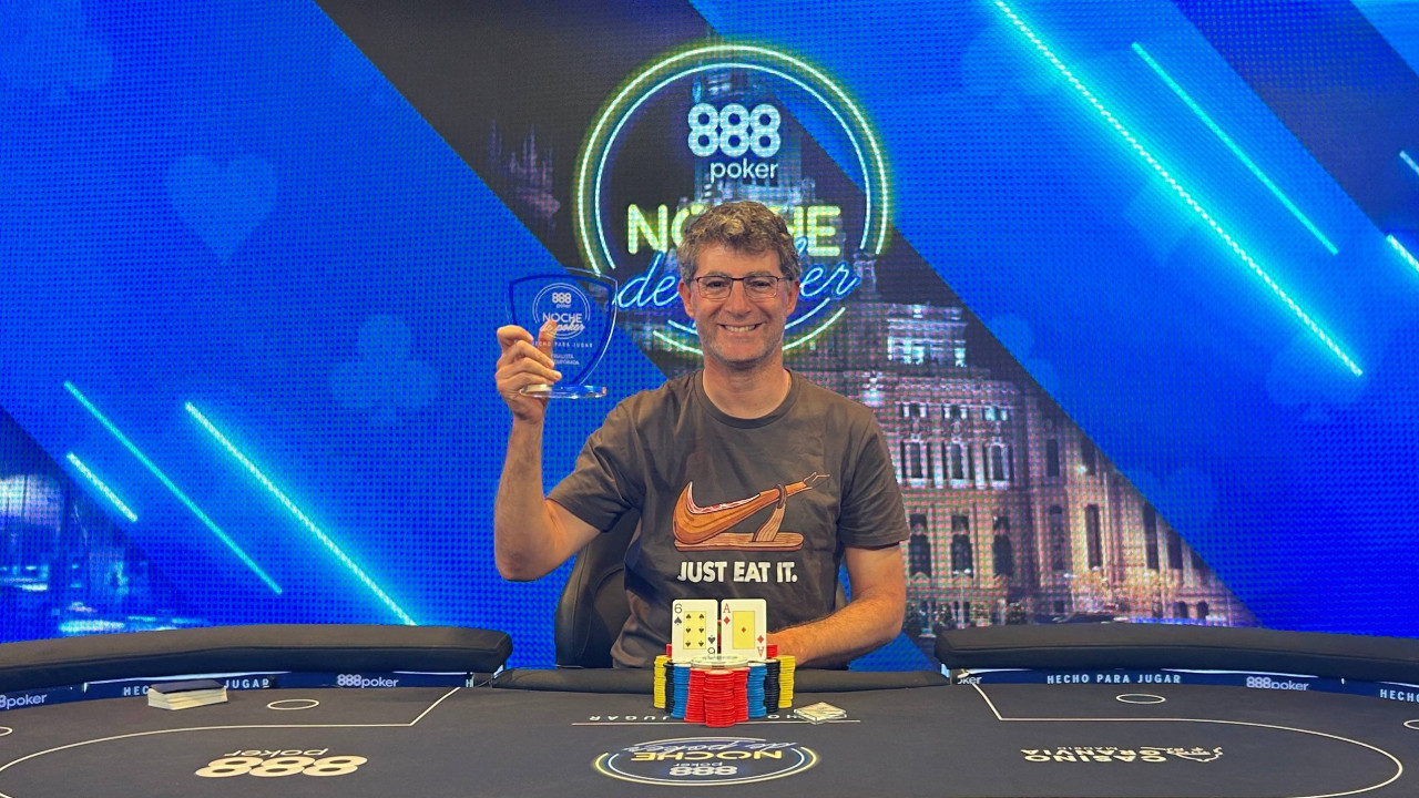 Álvaro Ballesteros 'Varico' consigue el pase a la Gran Final de la octava temporada de Noche de Poker