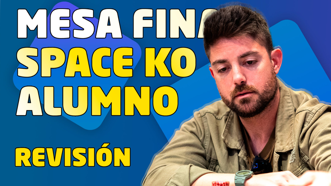 Álex Romero se junta con un alumno de Universidad para revisar una mesa final