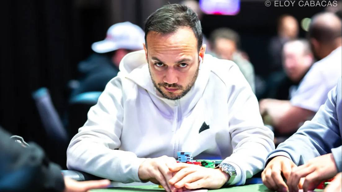 Antonio Galiana lidera la carrera por el brazalete en el Evento #3: $5,000 8-Handed NLH