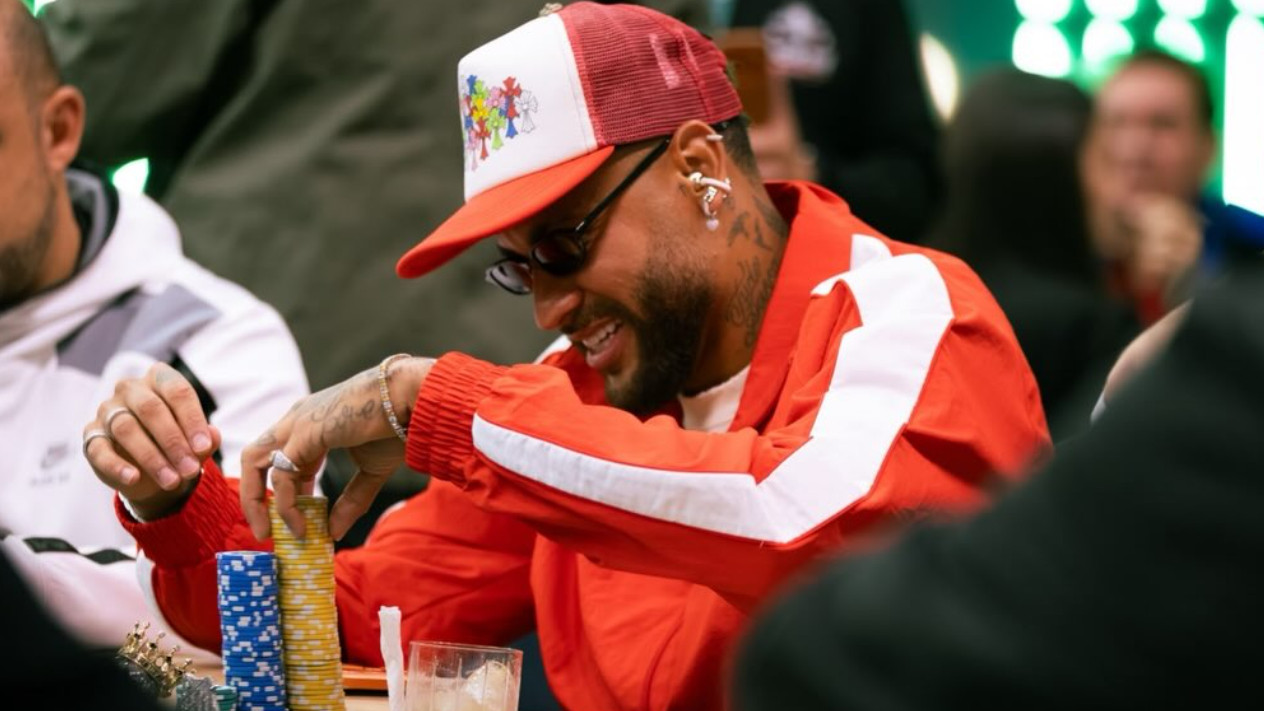 Neymar responde a las críticas por jugar el BSOP con un doblete