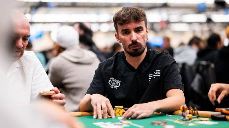 14 españoles entran en premios en el Mini Main Event