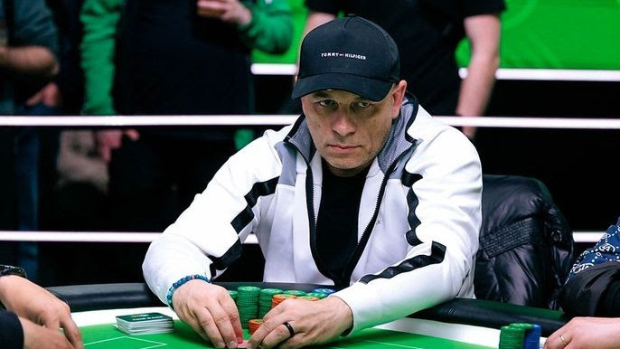 Danilo Donnini lidera a los 10 supervivientes del Irish Open Main Event 