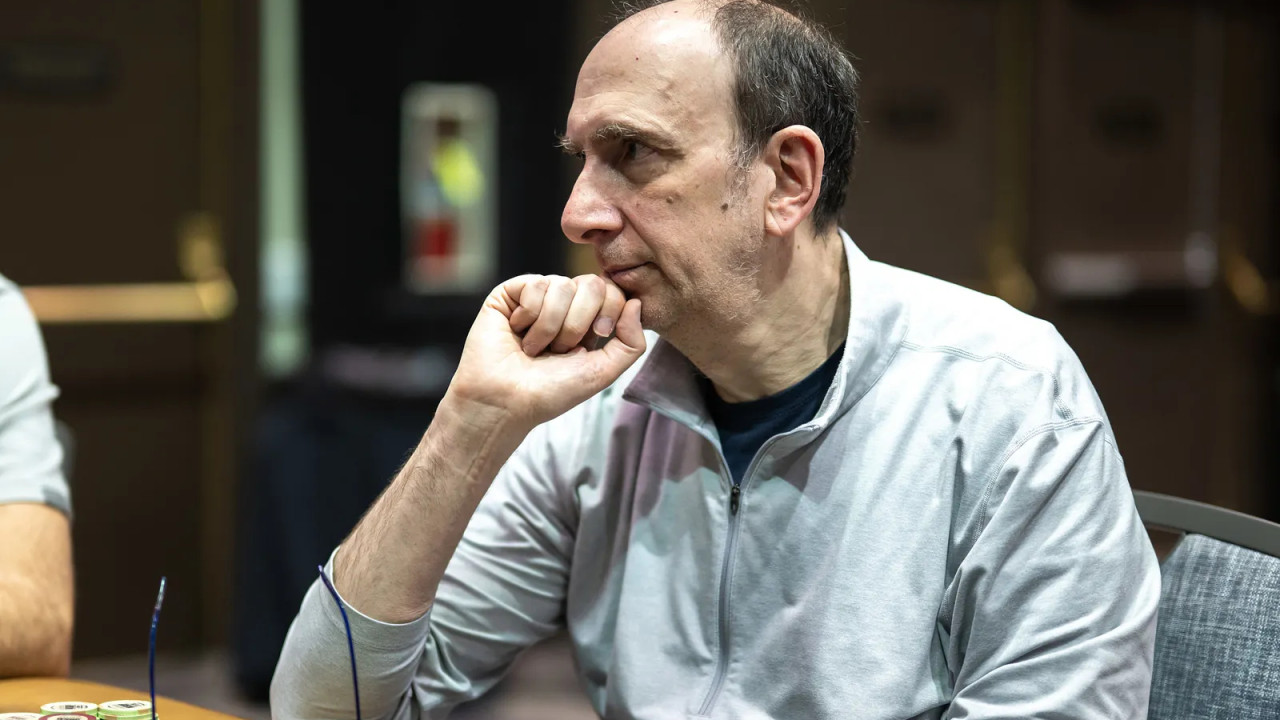 Erik Seidel roza el brazalete número 11, pero Joshua Wang le amarga el heads-up del 3k PLO