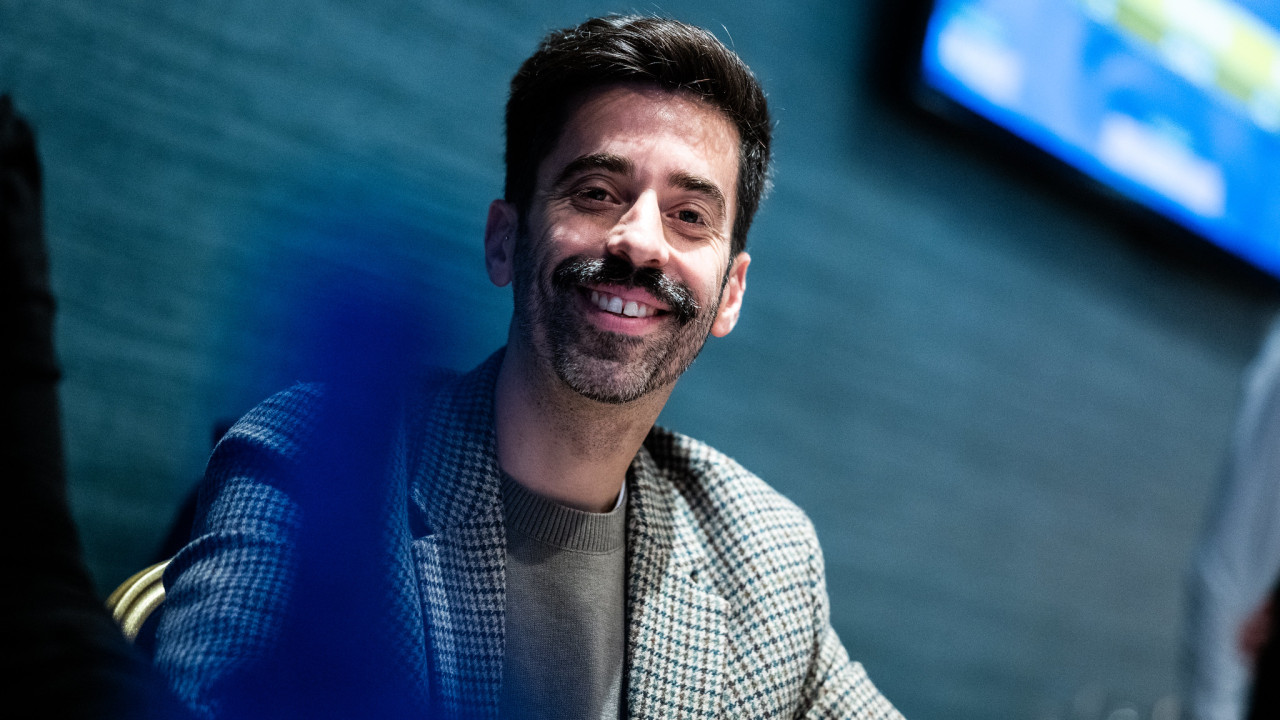 Actualización del chipcount antes de volver del descanso en el Main Event