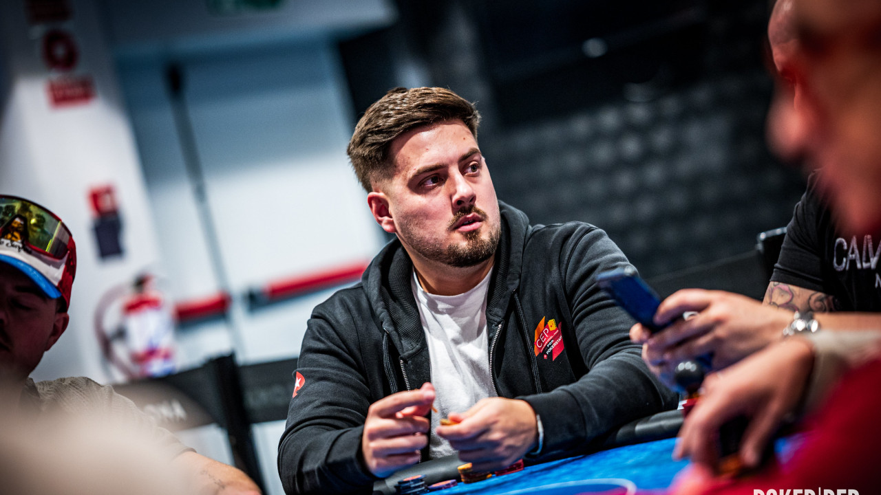 David Ballestero "Aimbotinho" acaba de caer eliminado del Día 1A del Main Event