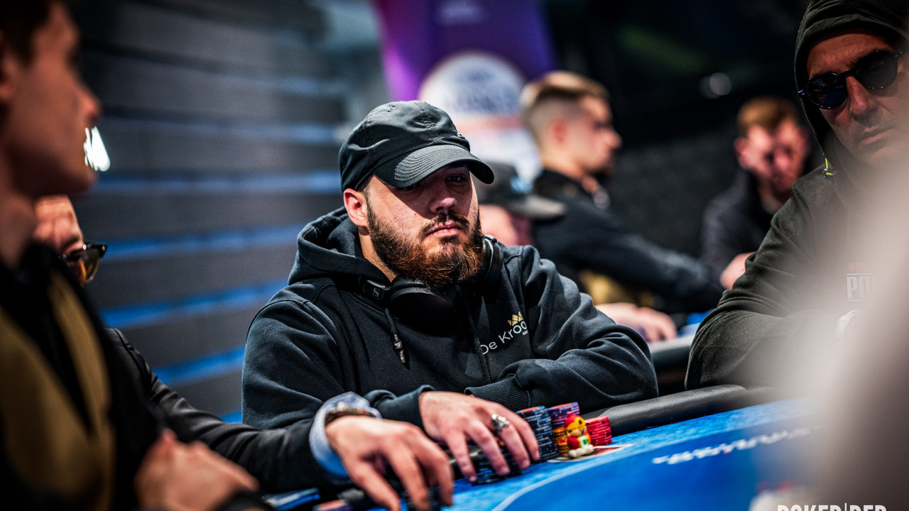 ¡Iván Flores consigue llevarse una de las manos del torneo!