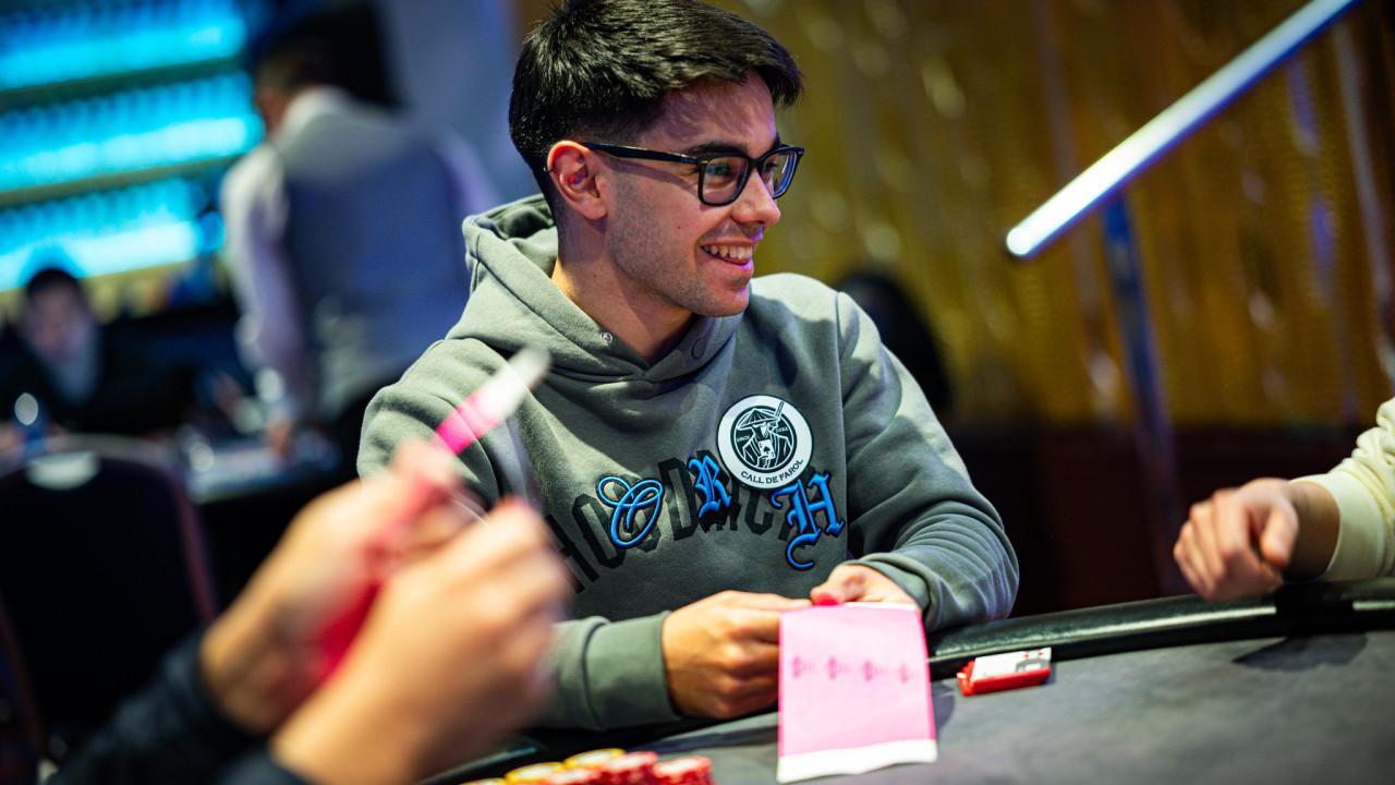 ¡'Robescobar' consigue doblarse en el Main Event!