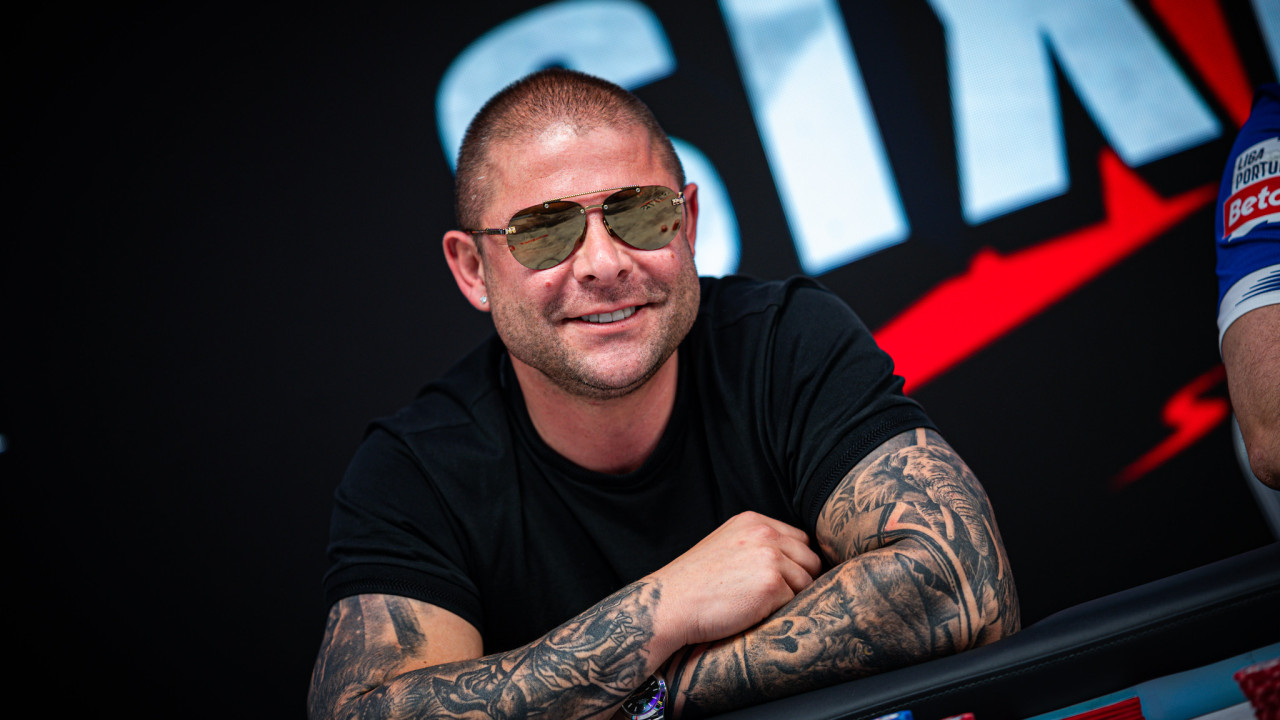 Ha llegado la primera baja de la mesa final: ¡Ionut Colciar 7º por 4.500€!