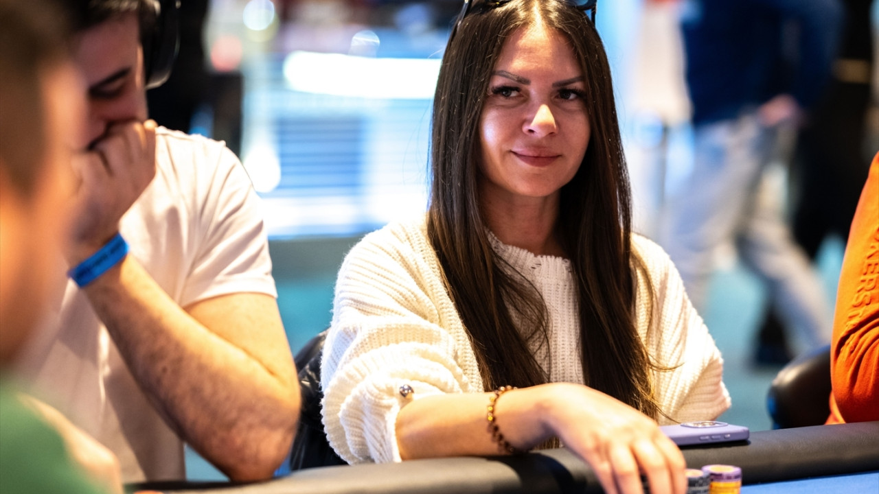 Niculina Grasu sufre el cooler por antonomasia