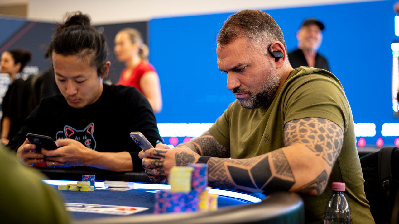 Yaman Nakdali no tiene su día y también cae en el Main Event