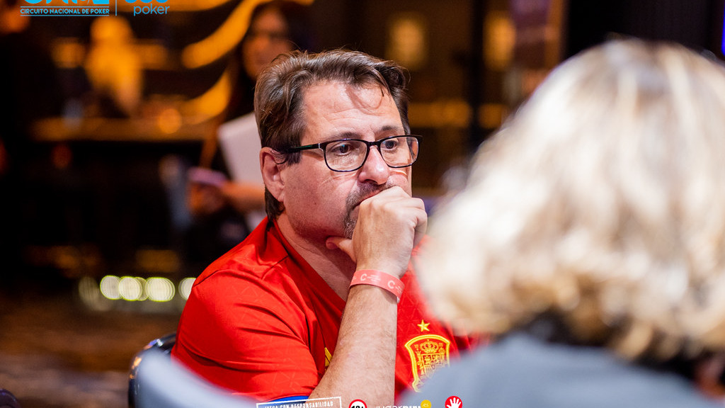 El Dia 1B del Main Event se acerca a los 100 registros
