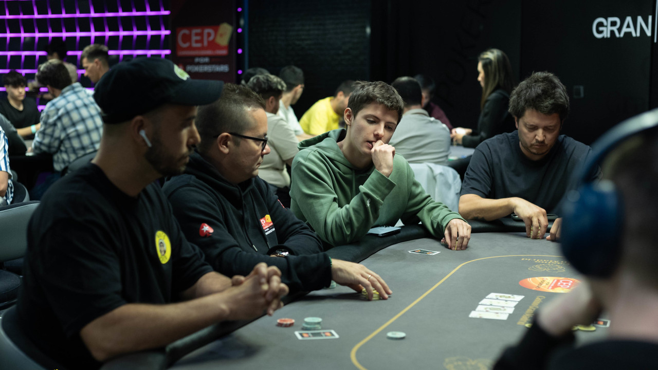 Samuel choca contra "Cholopetyone" y es el primer eliminado de la FT