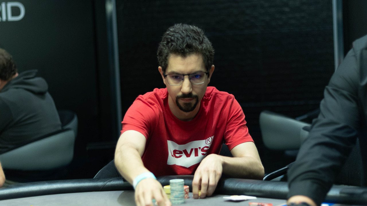 El flip del dinero despide a David Álvarez "Cholopetyone" en 3ª posición (11.000€)