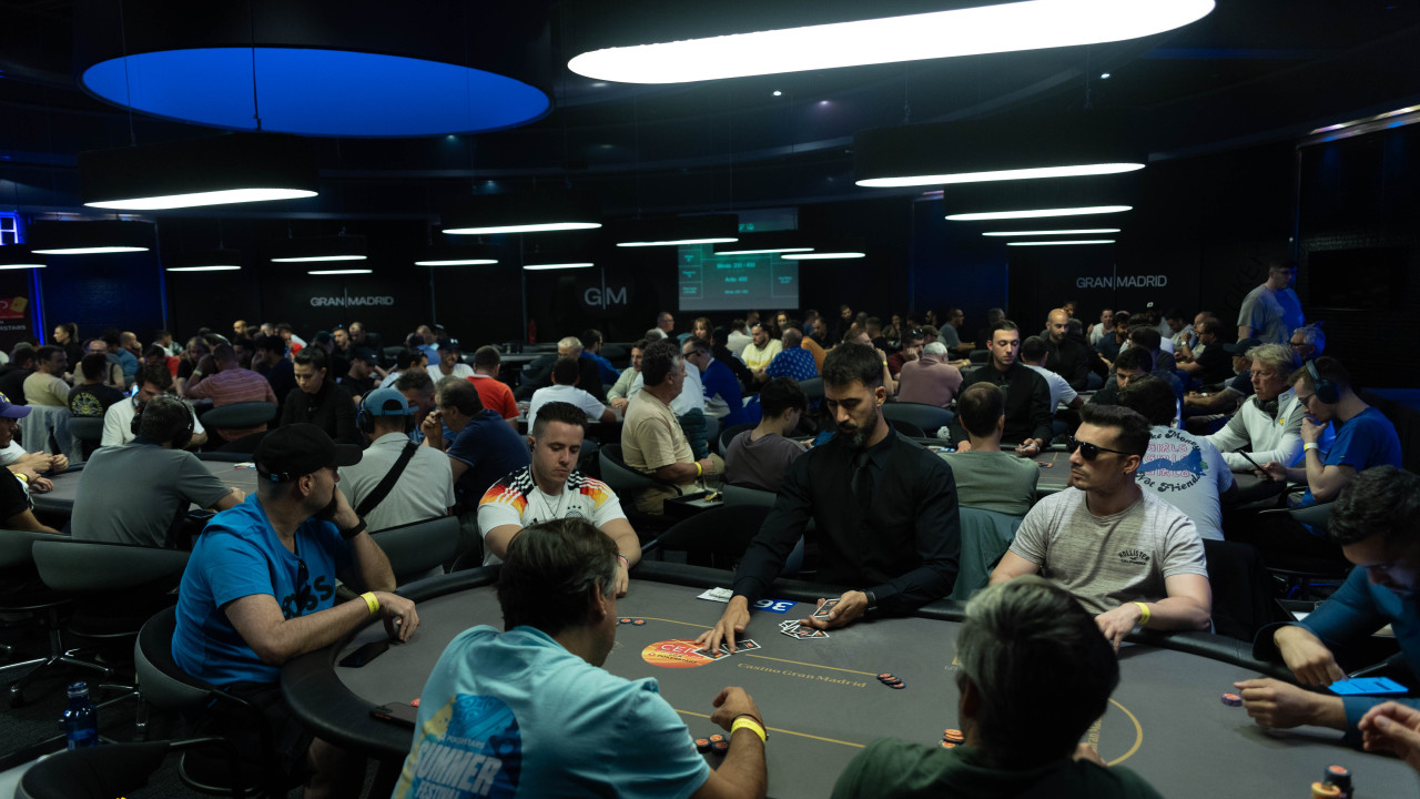 Los jugadores del Día 1B llegan a la línea de meta