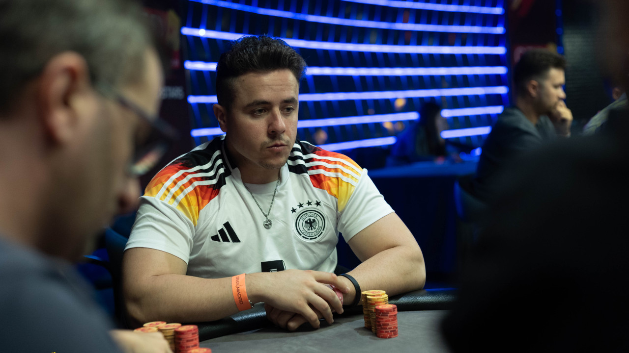 Adrián Viñuela de la última posición a superar los 150k