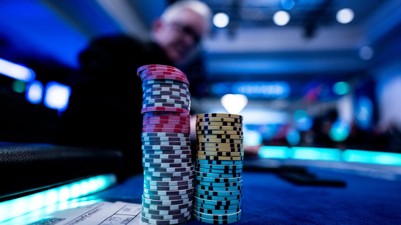 Los mas madrugadores de la armada en el Main Event del EPT