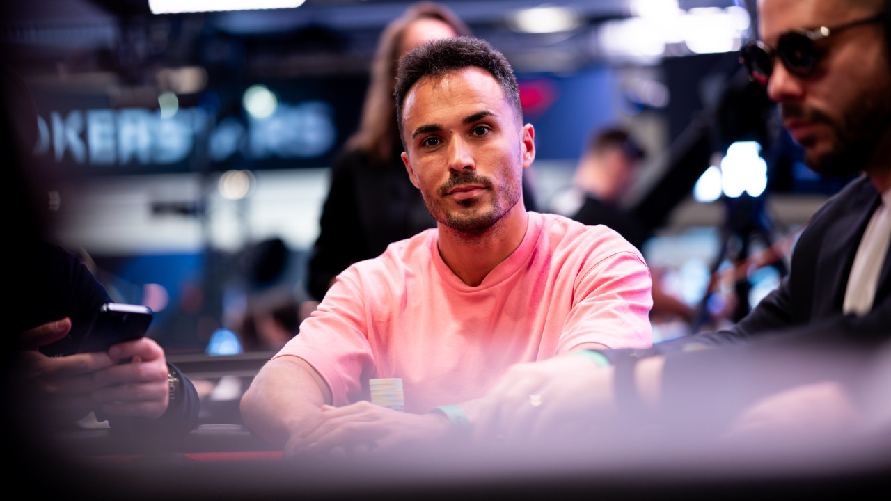 Vicenç González se dobla antes del break