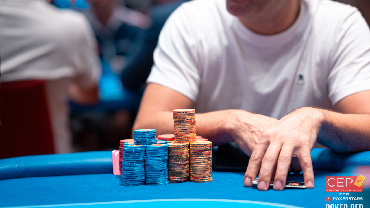 Los 14 supervivientes del Main Event ya han comenzado el Día 3