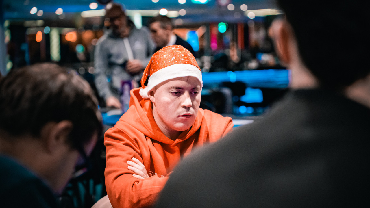 20 jugadores llegan a la línea de meta en el Día 1A