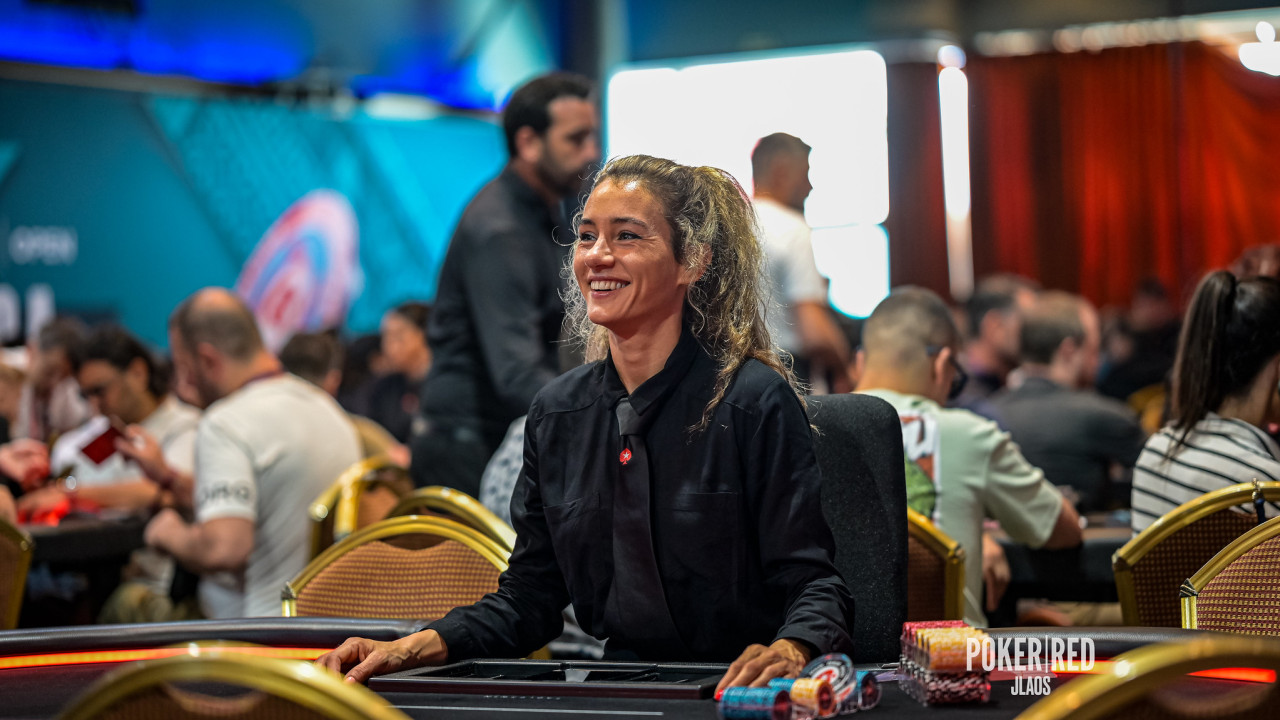 Stacks actualizados en el primer descanso del Main Event