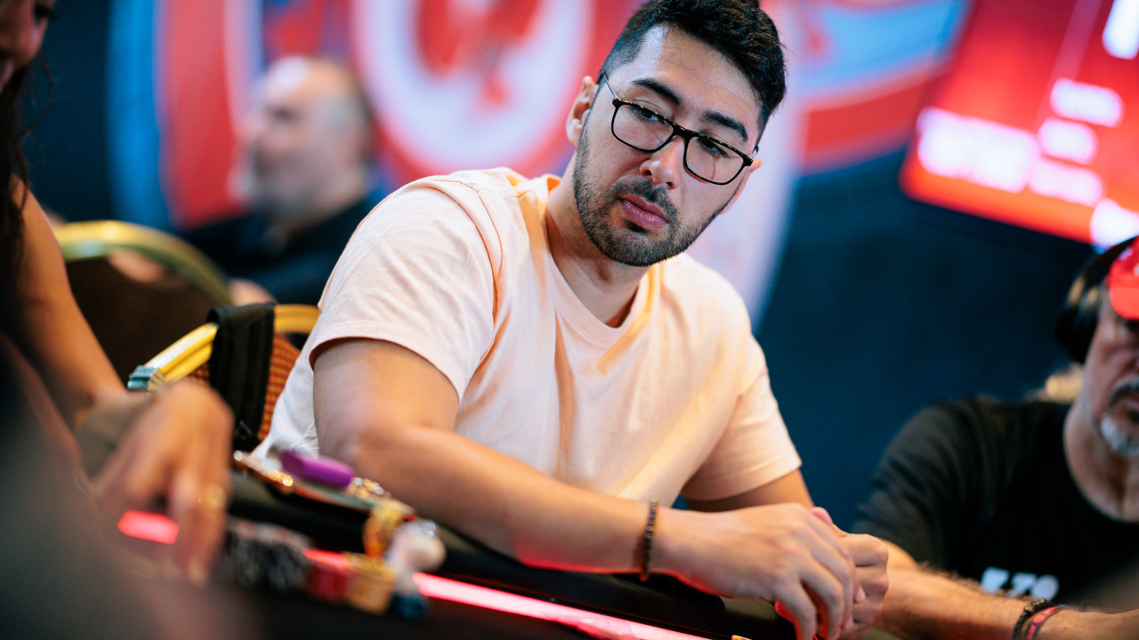 La magia de David Díaz le ayuda a mantenerse con vida