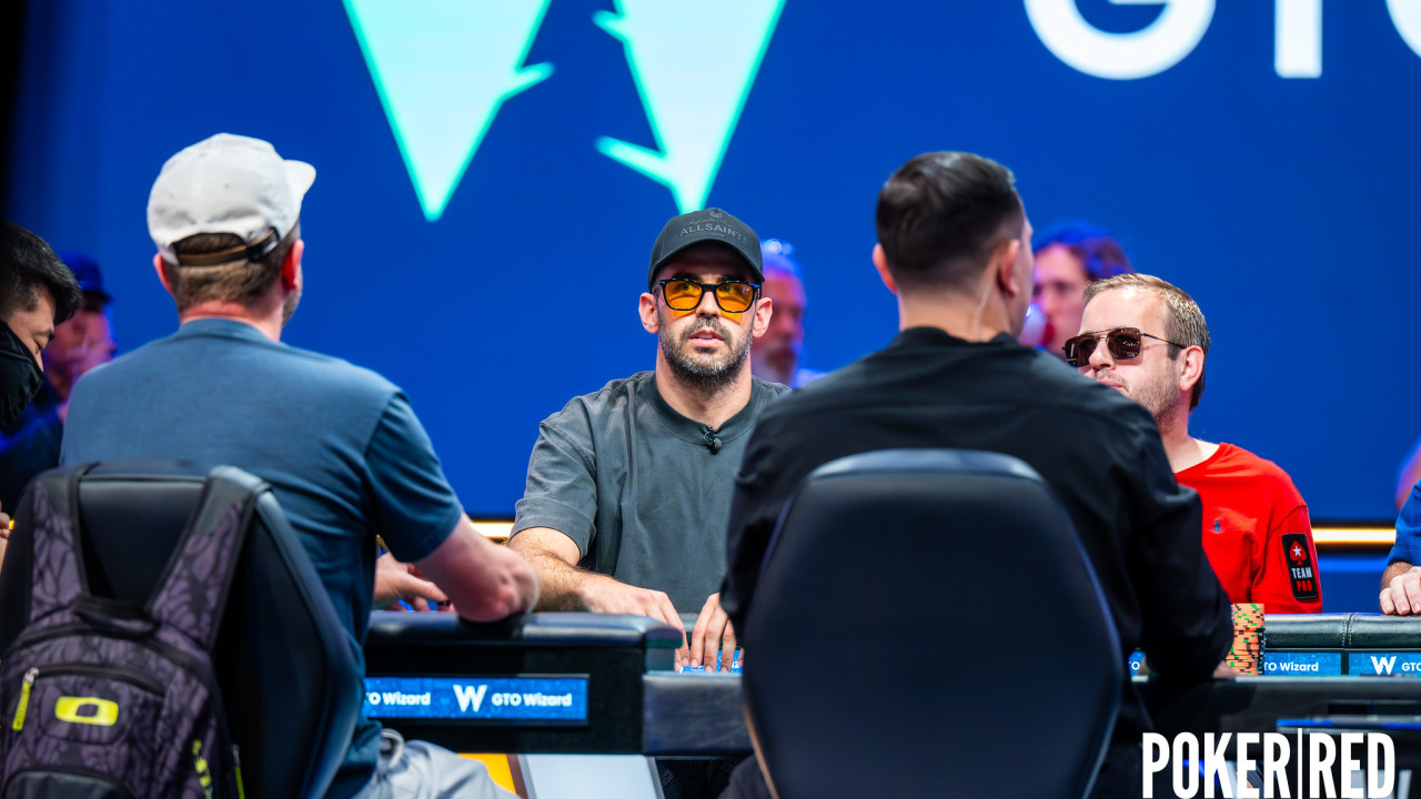¡Y Lautaro se dobla contra Kenny Hallaert!