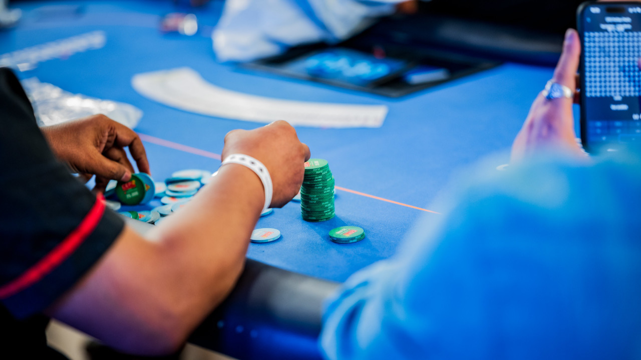 Sergi Reche y Michele Di Lauro eliminados en 12ª y 11ª posición por 10.300 €