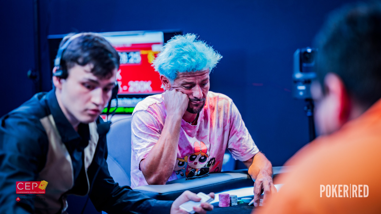 Matías Arroyo se pone en modo super Saiyajin para doblarse