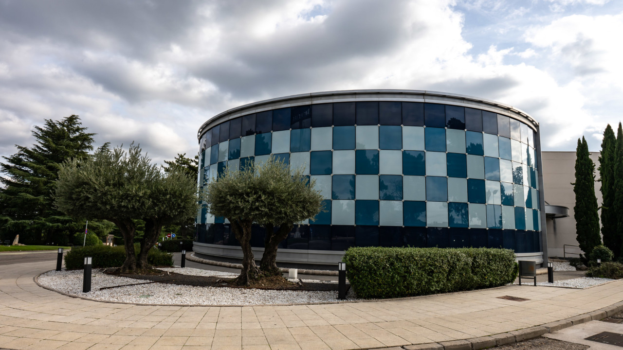 Inicio demoledor del Día 1B