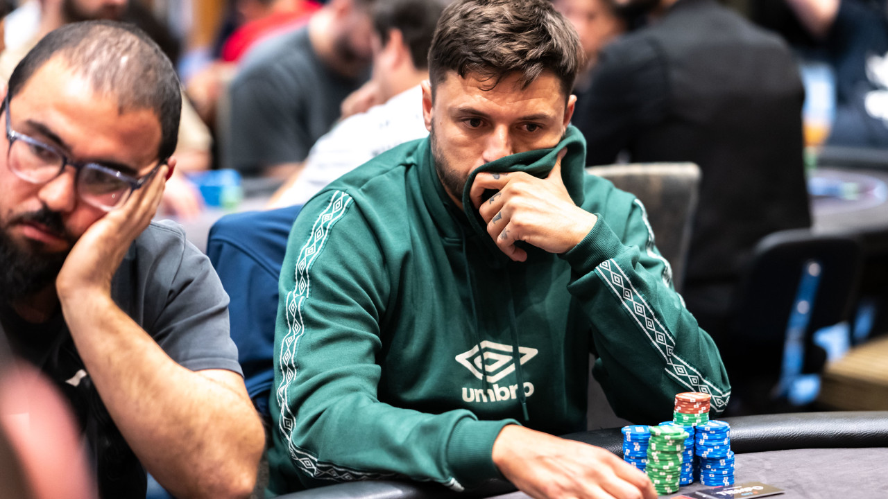 ¡Alejandro Valdivia se apunta una baja en busca del chip-leaderato!