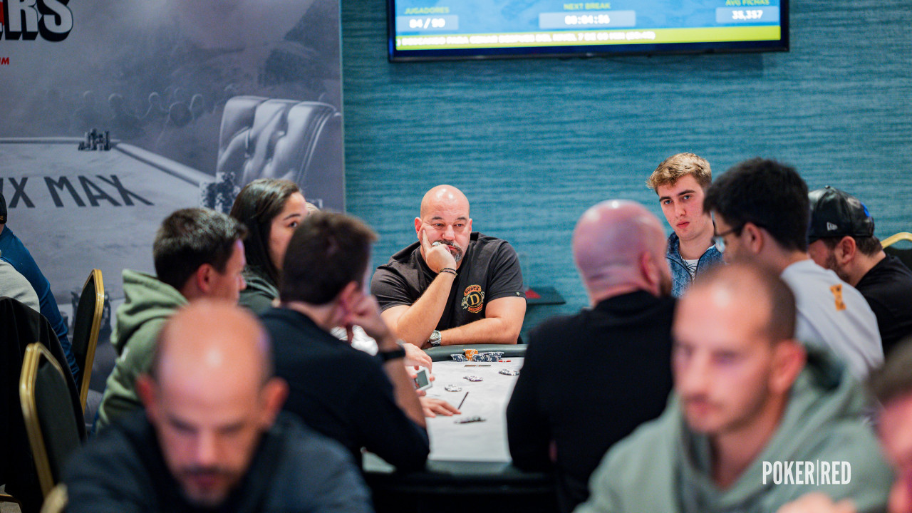 Ya vuelan las cartas en el Día 2 del High Roller 