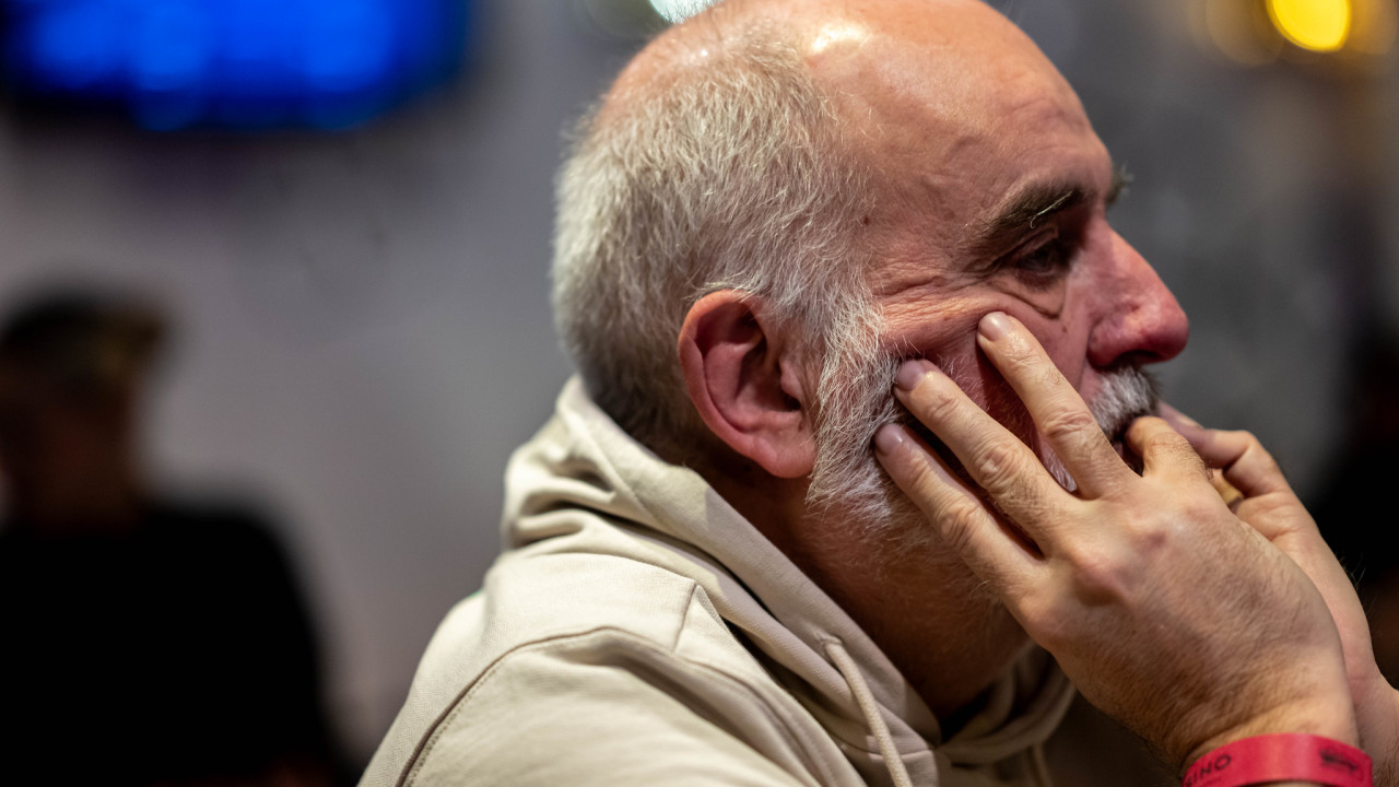 ¡Antonio Ruiz se lleva un botazo moviéndose all-in!