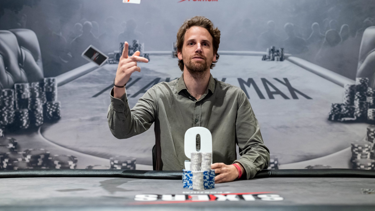 ¡Enrique Llobell se lleva el trofeo de NINERS por 8.430 €!