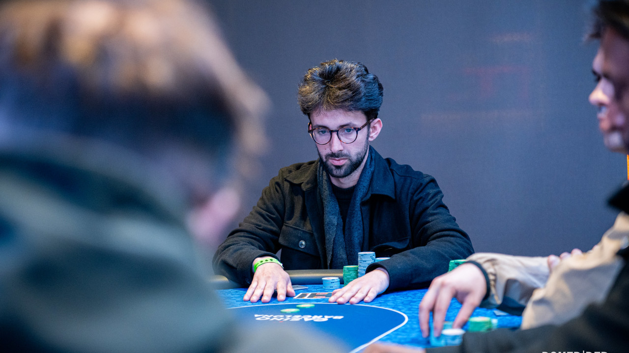 Enric R. dobla 2M contra Damien Regnier