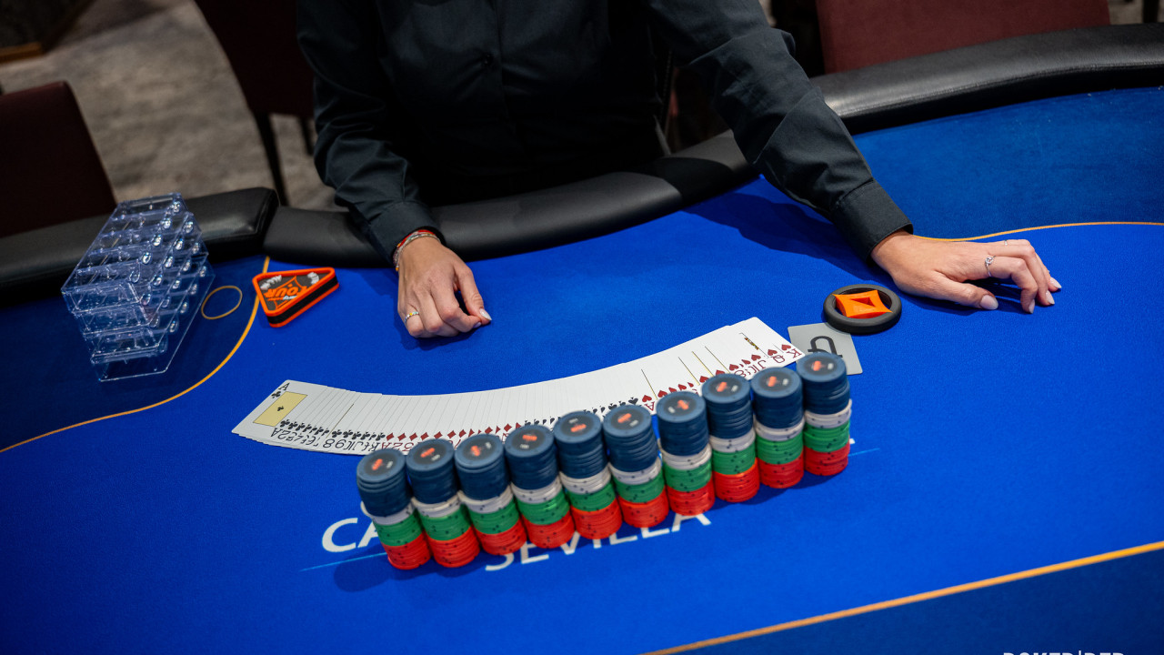 Registro cerrado y stacks destacados