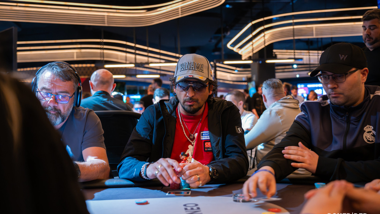 Luis Cortés gana un all-in a ciegas