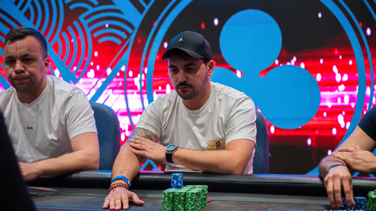 Nicolae Lacatus se convierte en bubble boy de mesa final