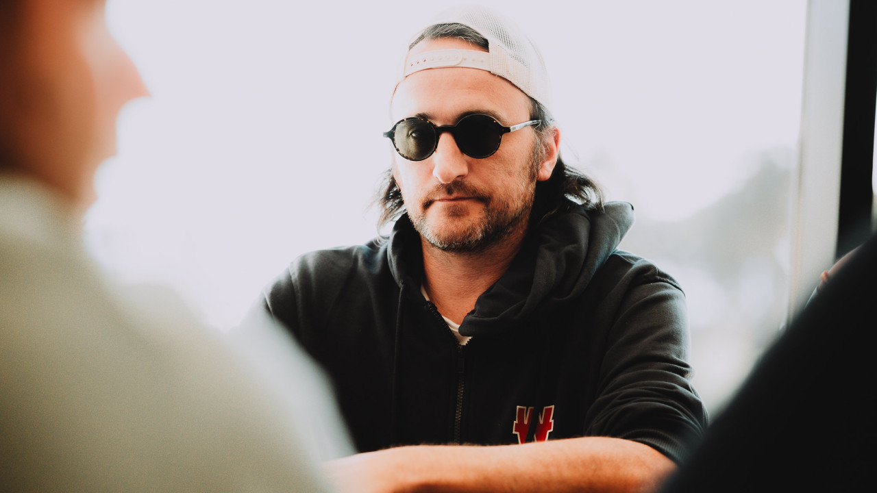 Davidi Kitai y Narcis Olaru, en mesa final del High Roller