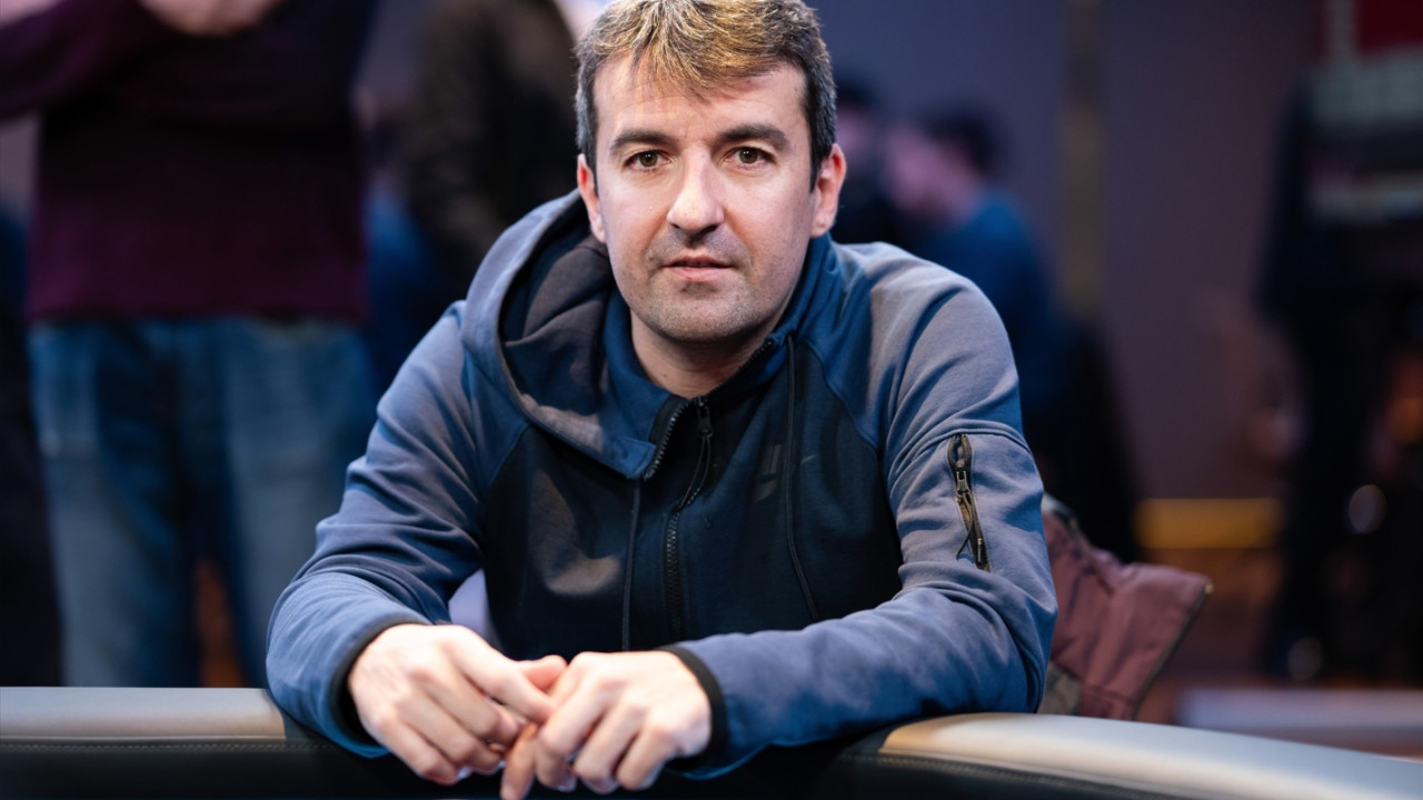 Daniel López cae poco antes del break (13º)  