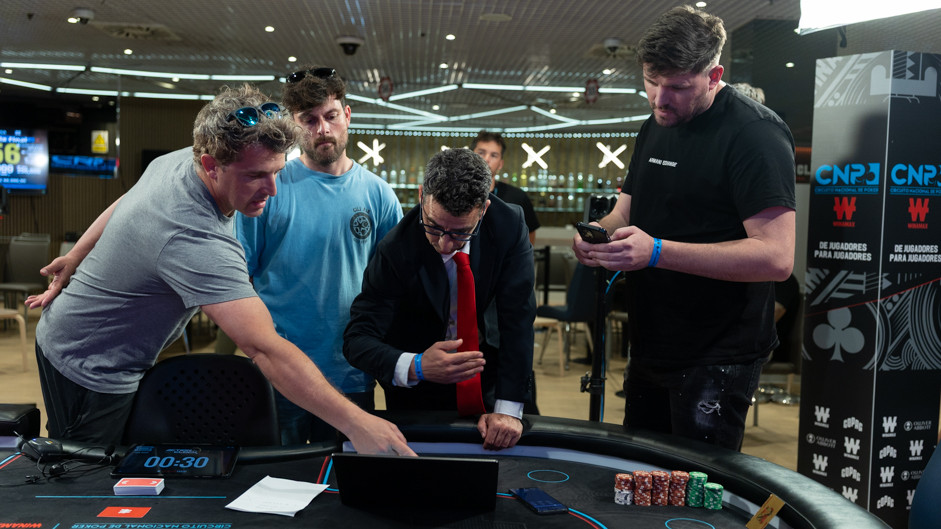 Hay pacto en el 3-handed
