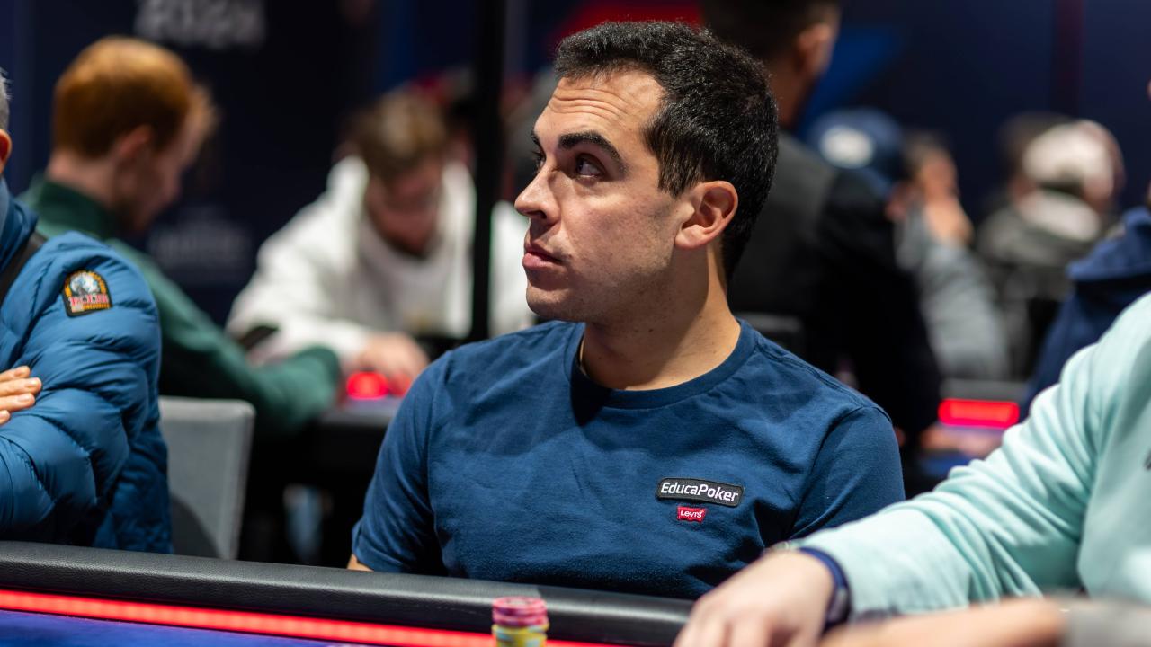 Adrian Chabbi gana… sin enseñar las cartas