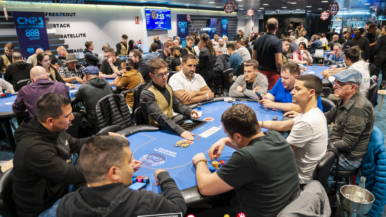 Recta final del Día 1B del Main Event