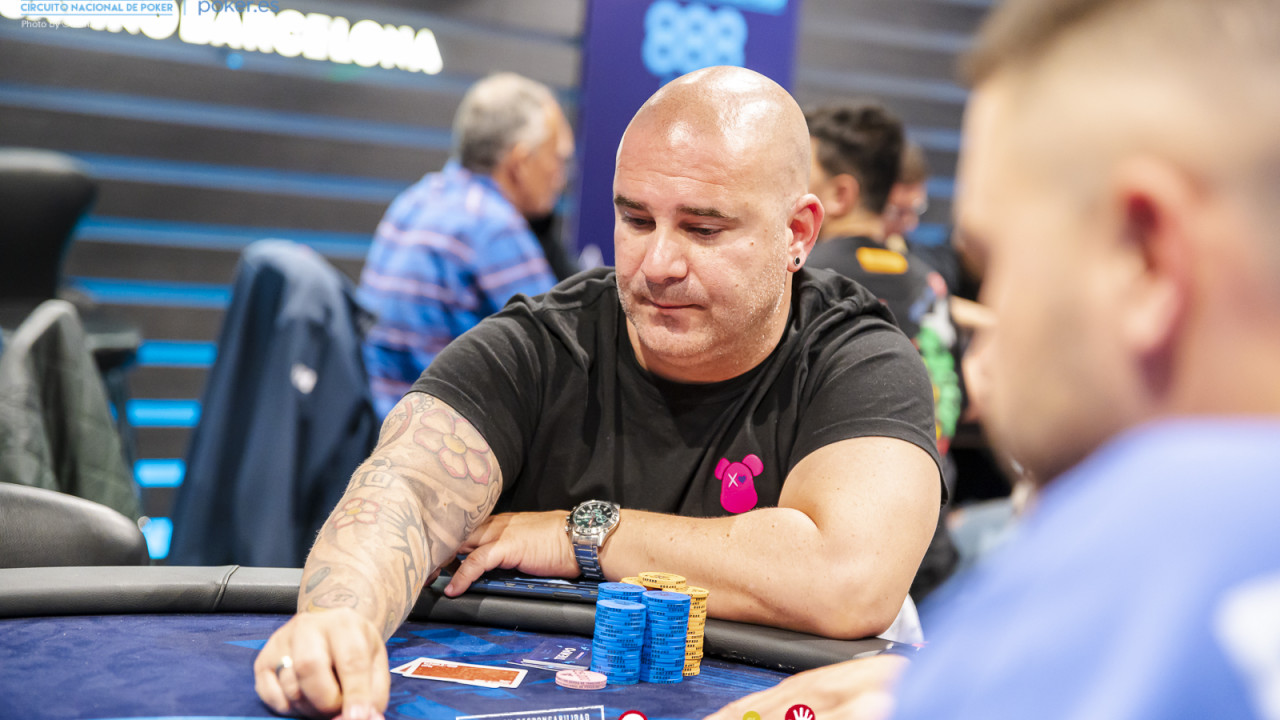 Cooler con badbeat que termina con Dani Rueda en el rail