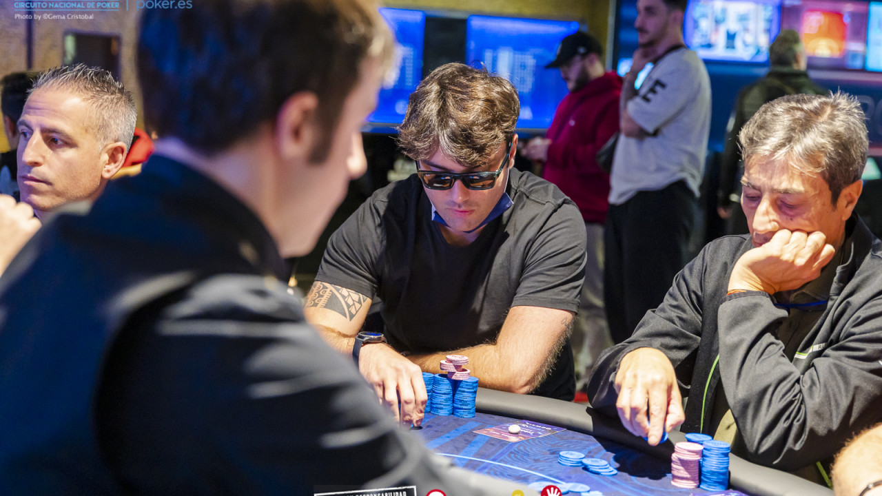 Matteo Ferrara no podrá conseguir su tercer trébol en el Main Event