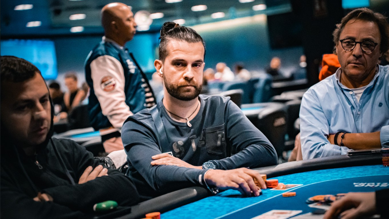 Catalin Parvulescu aprovecha un cooler para eliminar a un rival