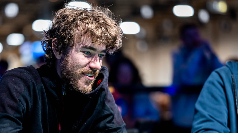 Chris Frank cae y deja servido el heads up en el HR PLO
