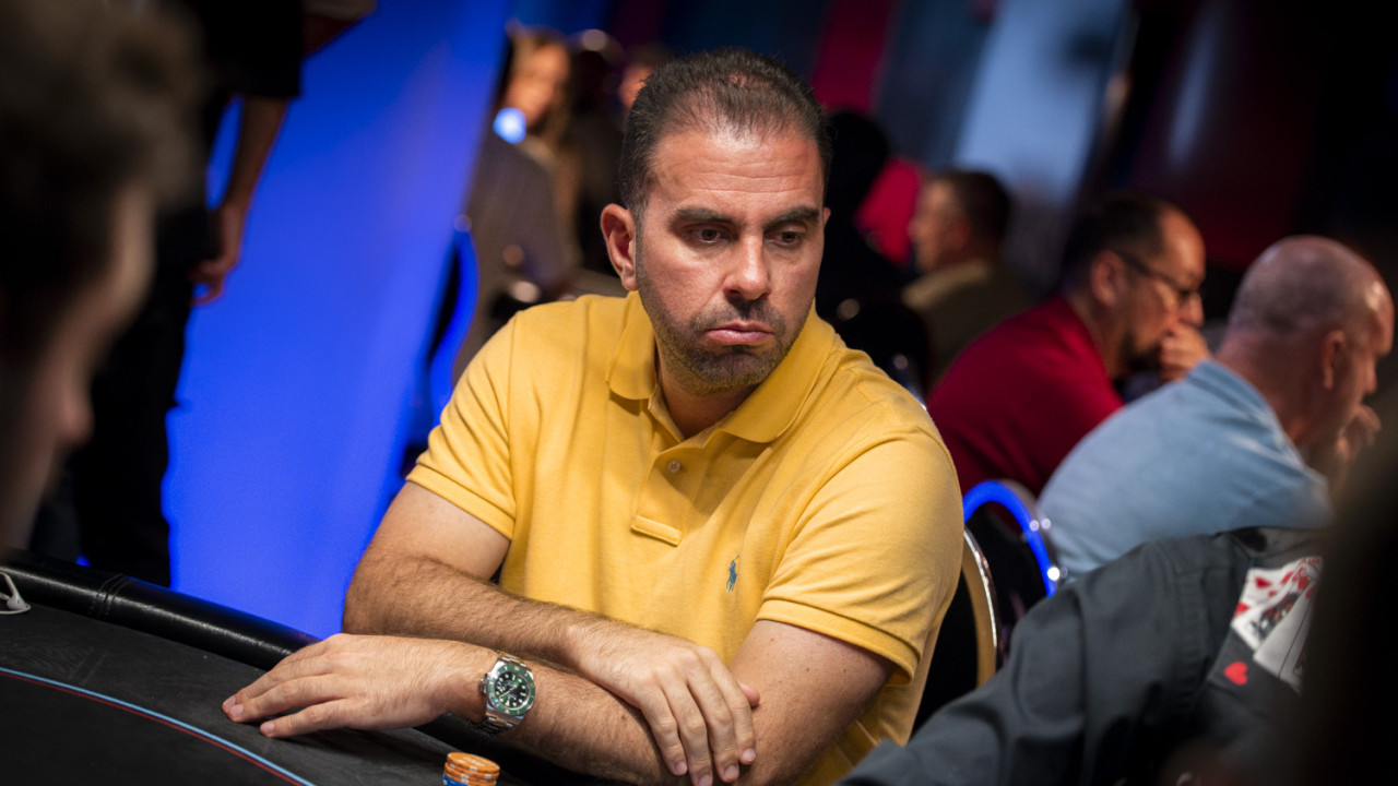 Jairo Arias se monta en el dólar para atizar la burbuja