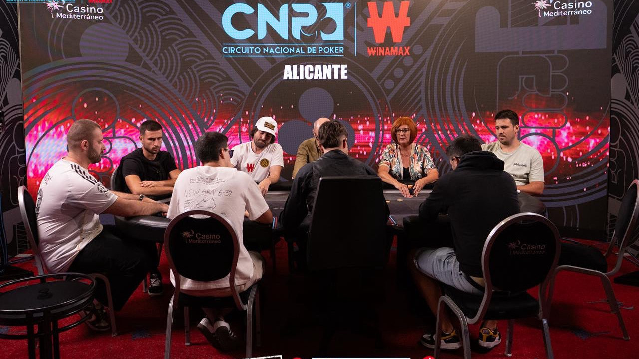 Volvemos a la acción con el inicio de la Tv Table